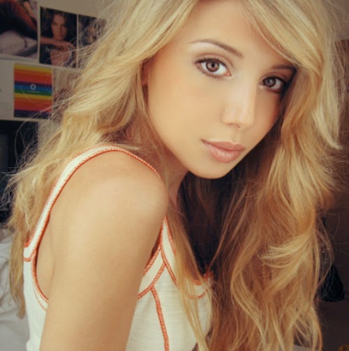 Aubrey Thompson Photo 34