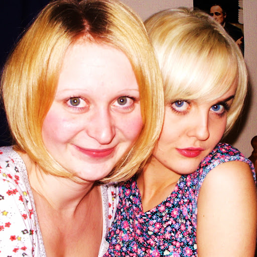 Daisy Hall Photo 7