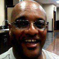 Emanuel Reynolds Photo 5