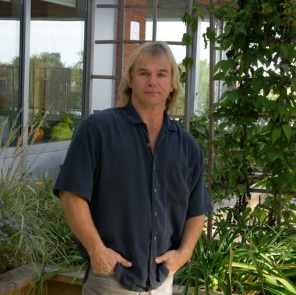 Eric Benedict Photo 32