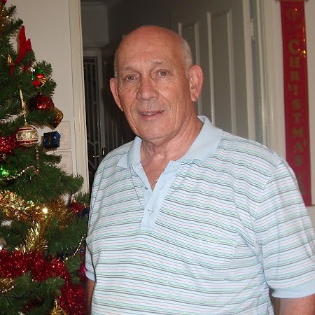 Gordon Ellis Photo 37