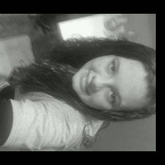 Michelle Loveless Photo 8