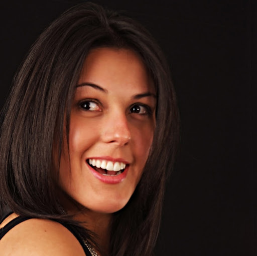 Manuela Fernandes Photo 24