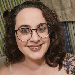 Caitlyn Davis Photo 29