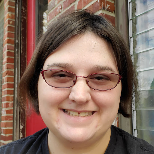 Elizabeth Horton Photo 14