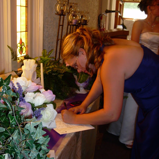 Amanda Oliver Photo 19