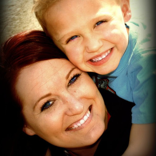 Christi Thomas Photo 20