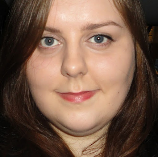 Kerry Hall Photo 12