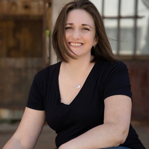 Julianne Ferguson Photo 8