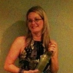 Michele Gates Photo 33