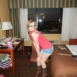 Megan Helms Photo 10