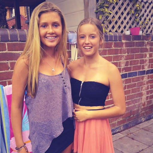 Leah Bennett Photo 20