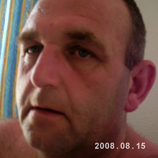 Colin Thompson Photo 37