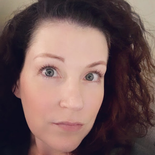 Krista Singleton Photo 20