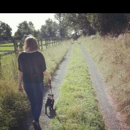 Jennifer Nicol Photo 7