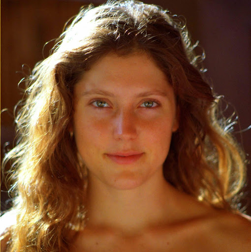 Amanda Carson Photo 25