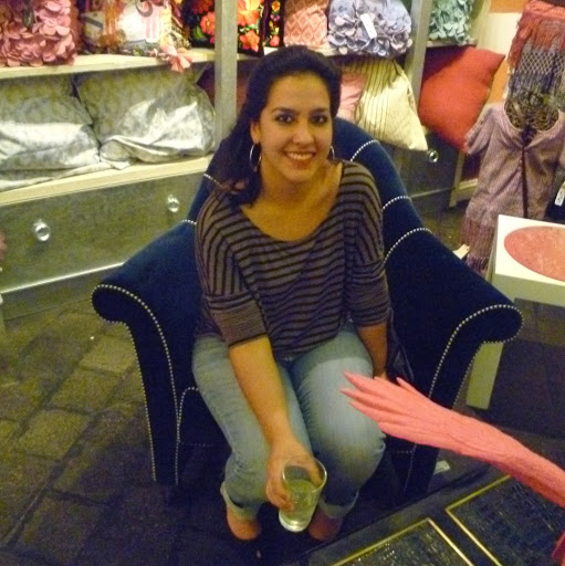 Erika Alvarez Photo 28