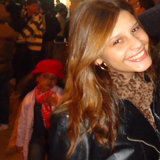 Rachel Rodrigues Photo 8