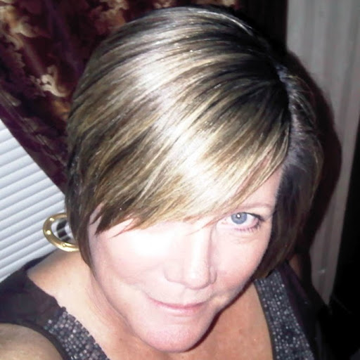 Vicki Martinez Photo 33