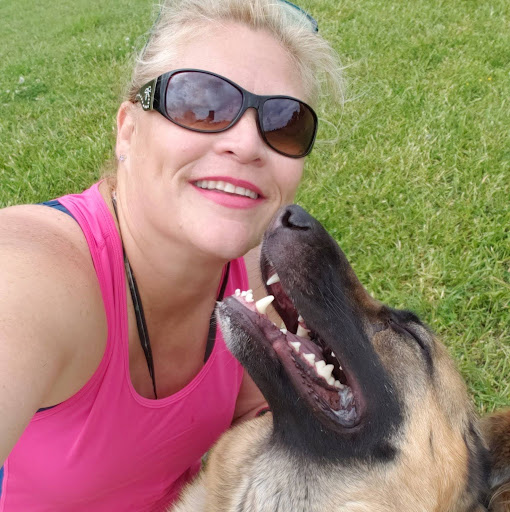 Theresa Turner Photo 37