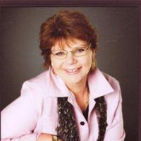 Louise Nash Photo 26
