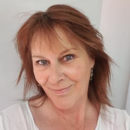 Sharon Reid Photo 13