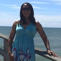 Michelle Dingle Photo 11