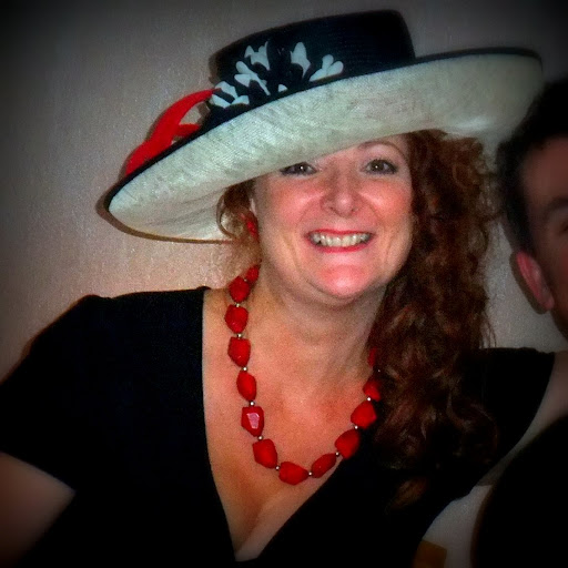 Karen Walls Photo 43