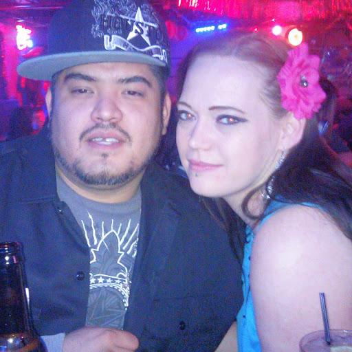 Michelle Welch Photo 14