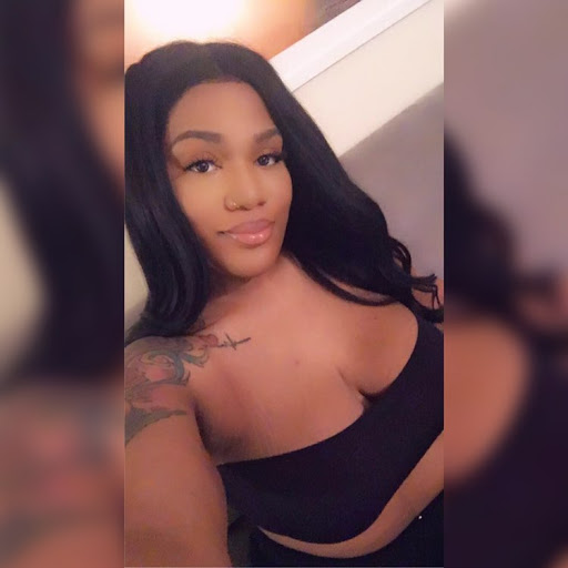 Alicia Wade Photo 15