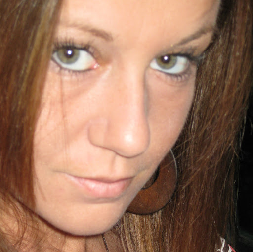Suzanne Smith Photo 35