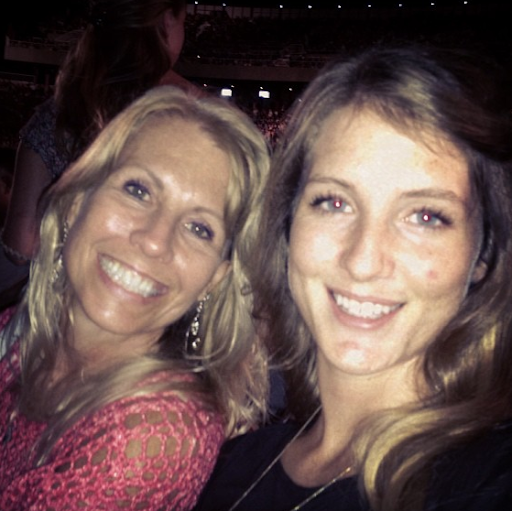 Stephanie Sheehan Photo 15