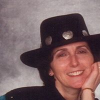 Elizabeth Whitten Photo 14
