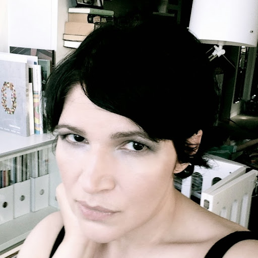 Maria Thompson Photo 30