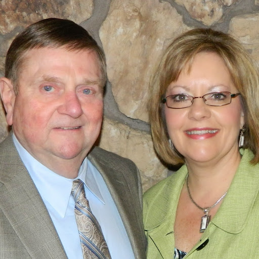 Lisa Gallagher Photo 18