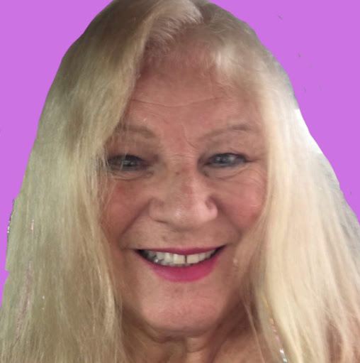 Paula Strong Photo 8