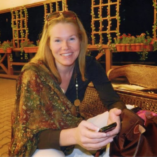 Elizabeth Hogan Photo 6