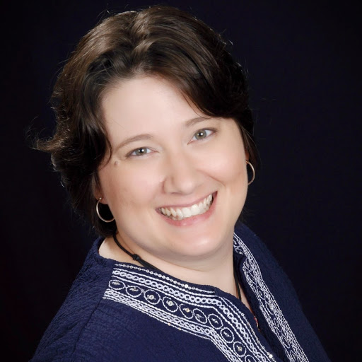 Jennifer Adams Photo 31