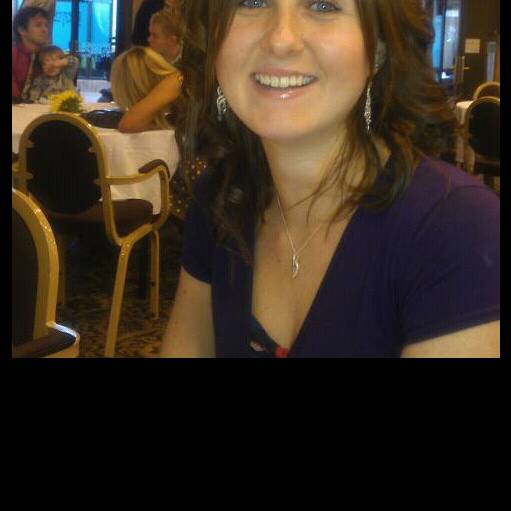 Lorraine Hughes Photo 14