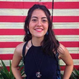 Julia Rivers Photo 8