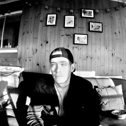 Brian Renner Photo 10