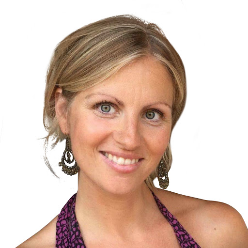 Christina Long Photo 12