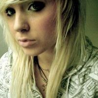 Laura Jenson Photo 17