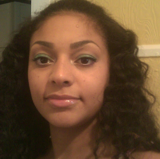 Stephanie Pugh Photo 33