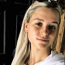 Nicole Gibson Photo 26