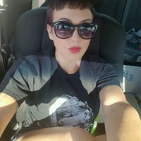 Elizabeth Blum Photo 7