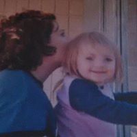 Elizabeth Quick Photo 17