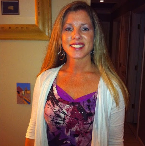 Lisa Dillon Photo 9