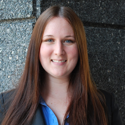 Elizabeth Mueller Photo 17