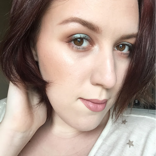 Hannah Gilbert Photo 8